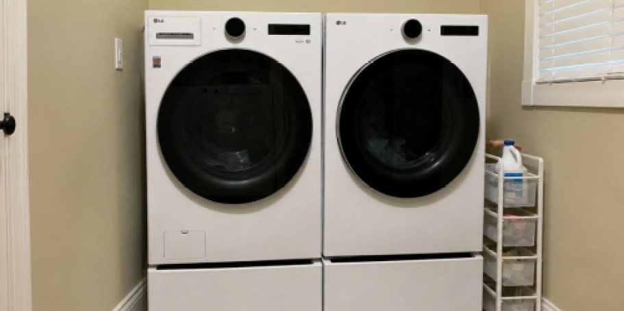 $1,000 Off LG Stackable Smart Washer & Dryer on BestBuy.com