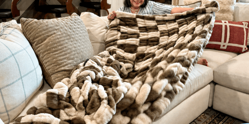 The Softest Blanket EVER is 50% OFF + FREE $50 Gift Card