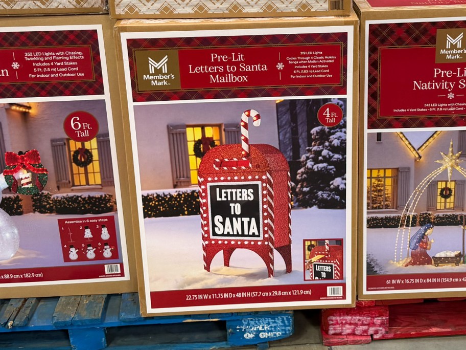 santa mailbox decor in box 