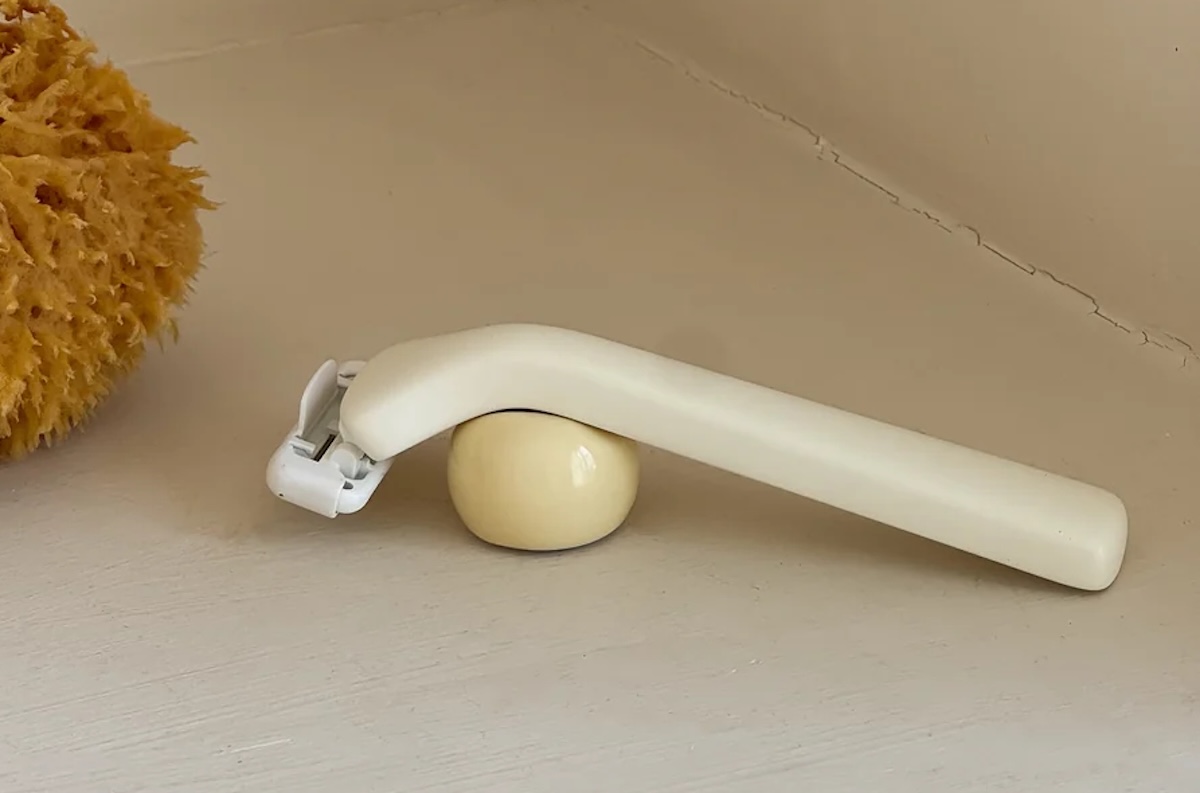 BEST Plastic-Free Deals This Week (Soap-Free Razors, Over 50% Off Stanleys & More)