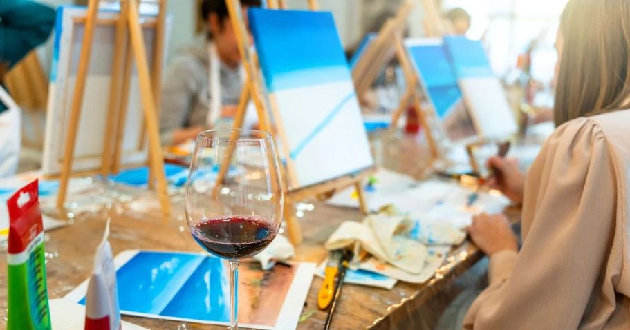 25% Off Paint & Sip Classes (Makes A Great Gift & A Fun Girls’ Night!)