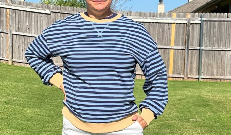 Last Chance to Score This Oversized Sweatshirt for Only $16 on Amazon (Reg. $30)