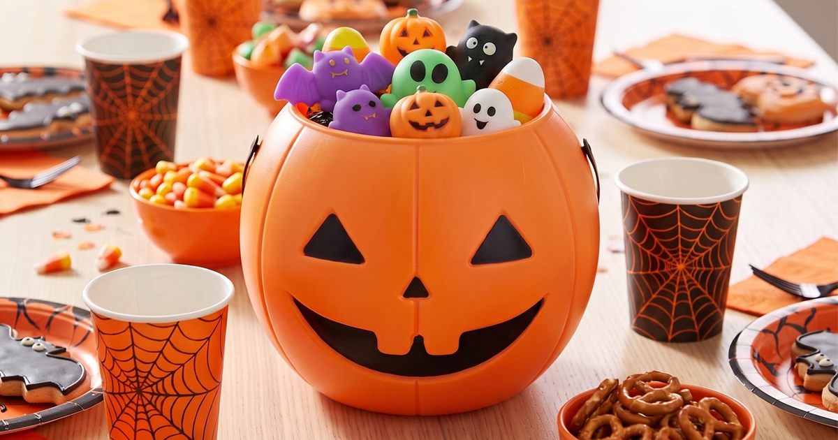 18 Halloween Squishies for $4.52?! Add These to Boo Baskets!