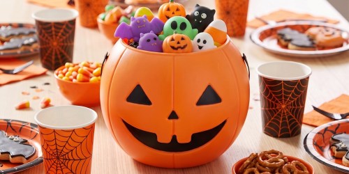 18 Halloween Squishies for $4.52?! Add These to Boo Baskets!