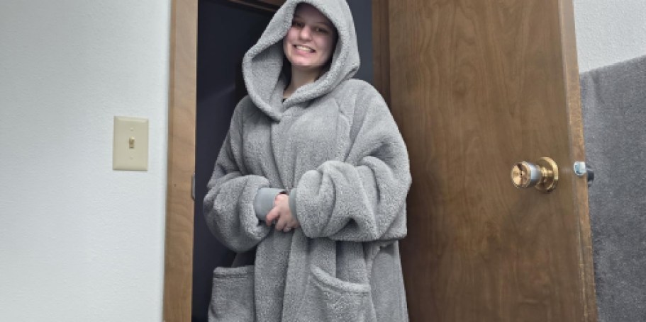 Bedsure Wearable Blanket Hoodie Just $14.99 on Amazon (Reg. $25)