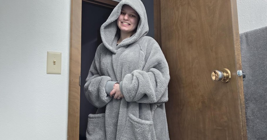 Wearable Blanket Hoodie Just $14.99 on Amazon (Reg. $25)