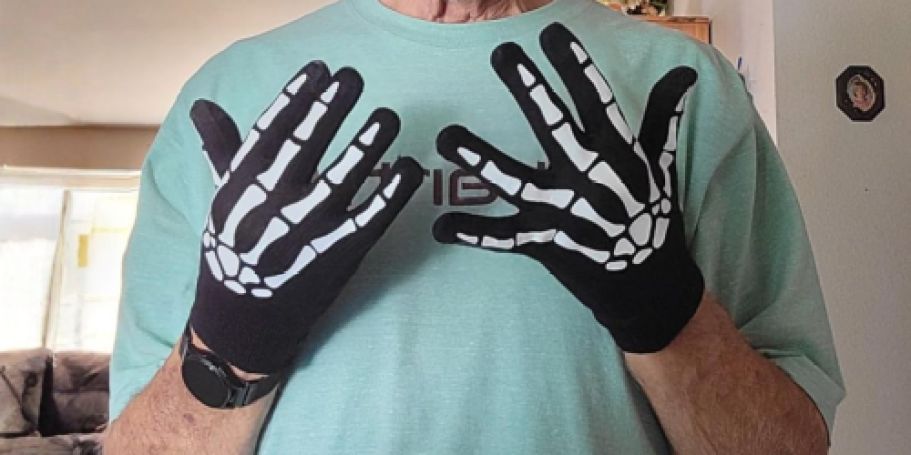 Glow-In-The-Dark Skeleton Gloves 2-Pack Only $4.99 on Amazon (Reg. $10)