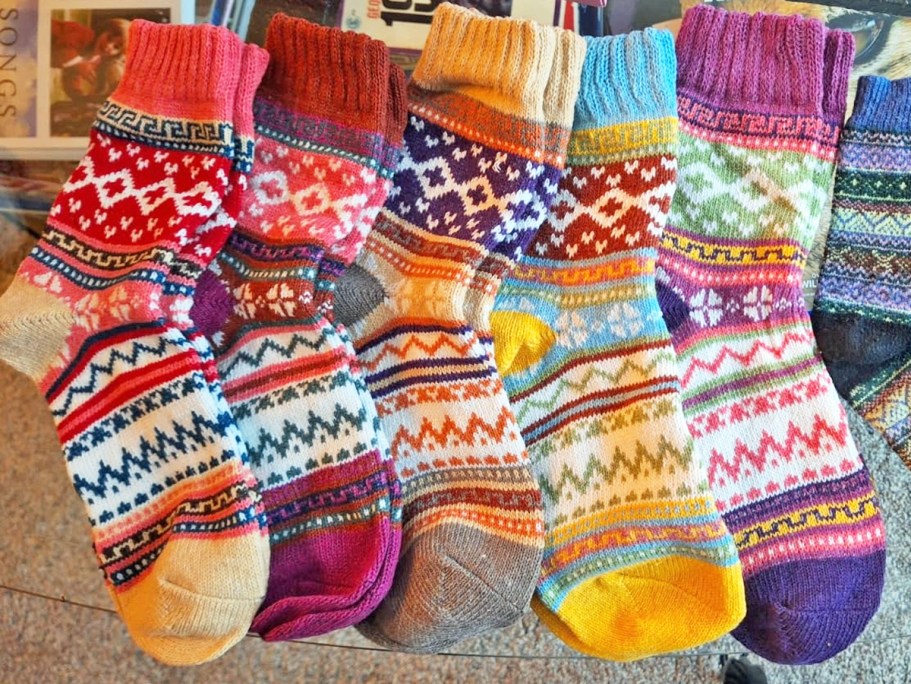 Women’s Wool Blend Socks 5-Pack Only $4.99 on Amazon