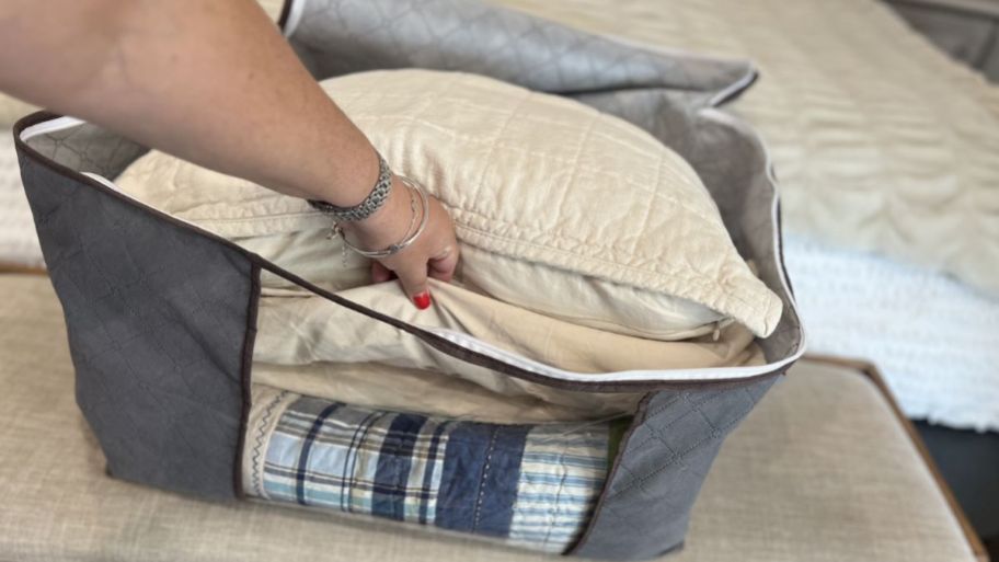 woman opening fab tote from woot