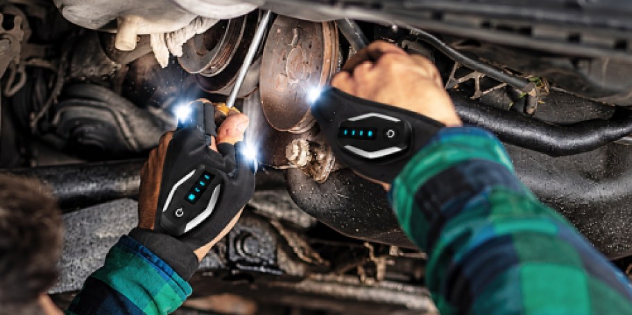 Flashlight Gloves Only $8.49 on Amazon (Reg. $19) | Practical Gift Idea!
