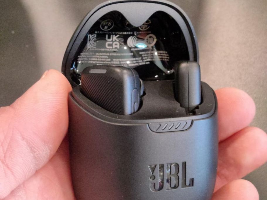 JBL Wireless USB-C Streaming Microphone Just $44.99 Shipped on Amazon (Reg. $110)