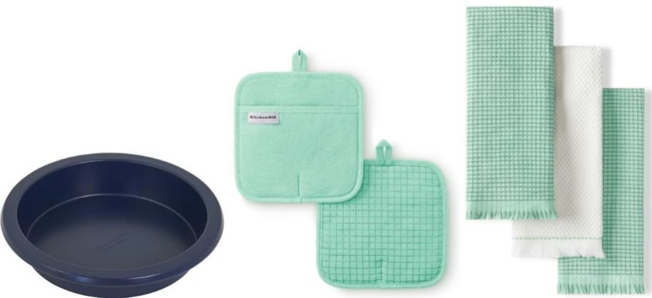 KitchenAid Cake Pan, Potholders, and Dish Towel Set