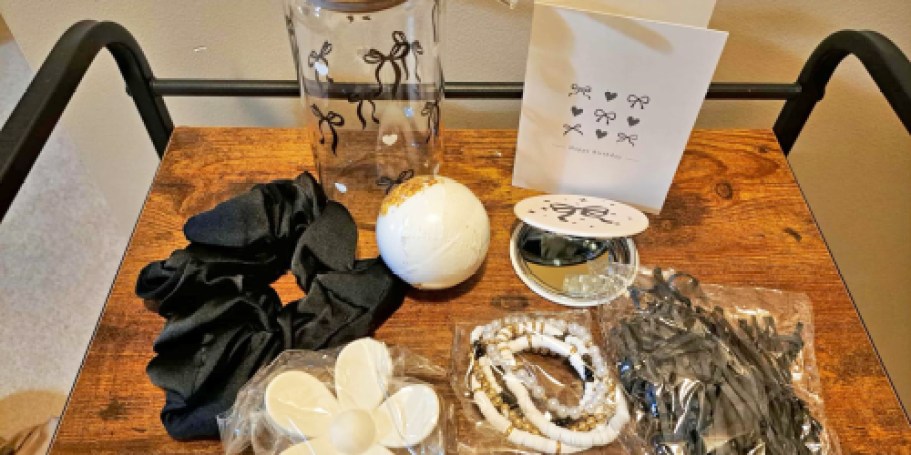 Women’s Birthday Gift Box Set Just $11 on Amazon (Includes Tumbler, Clip, Card, & More!)