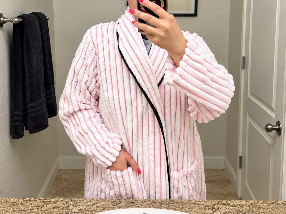 Women’s Bathrobe Only $14.99 on Amazon (Reg. $40)