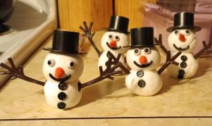 Air-Dry Clay Snowman Kit Only $4.49 on Amazon (Reg. $10)