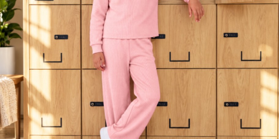 Girls Hoodie & Sweatpants Set Only $14.99 on Amazon (6 Color Options)