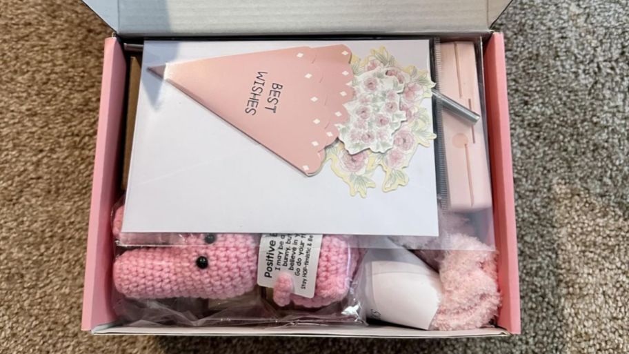 OCHAOSEA Cheer Up Set Pick Me Up Box opened on top of the table