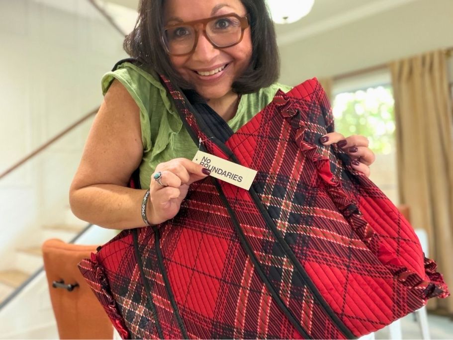 These Walmart No Boundaries Quilted Totes Are Under $20 (And So Cute!)