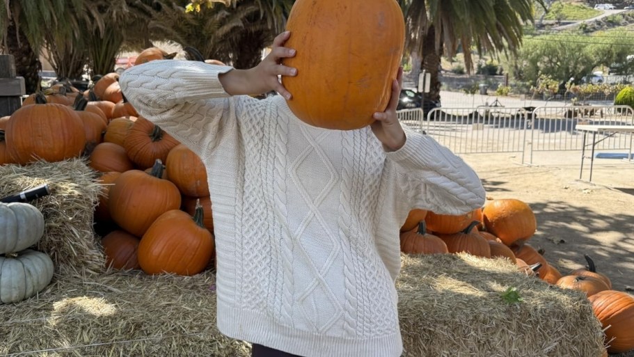 Women’s Oversized Cable Knit Sweaters From $12.59 on Amazon (Reg. $40+)
