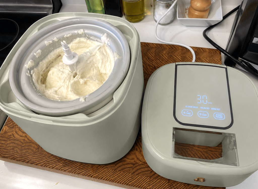 Beautiful ice cream maker 