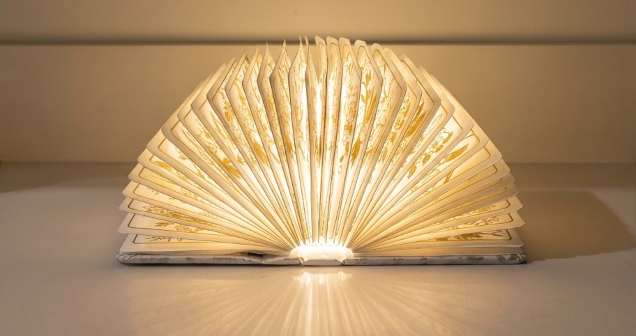 book lamp