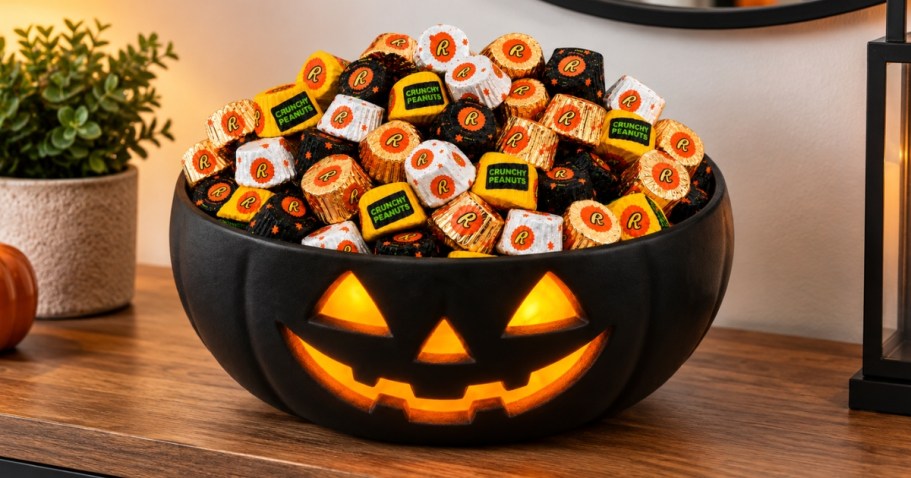 5 Pounds of Halloween Candy Just $19.99 Shipped (Selling Out FAST!)