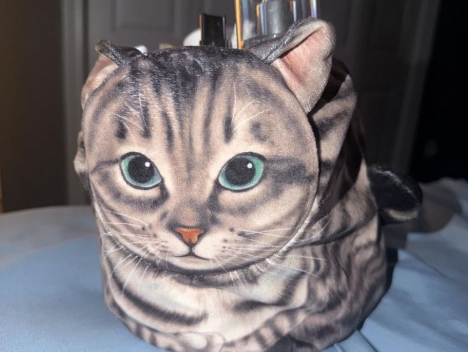 Cat-Shaped Makeup Bags from $4.98 Each on Amazon | FUN Gift Idea