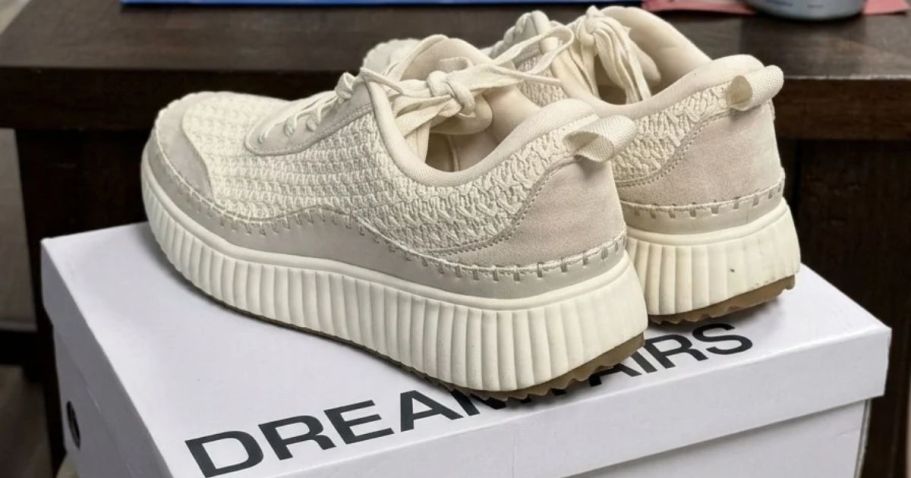 Dream Pairs Women’s Platform Sneakers Just $18.74 on Amazon (Reg. $30)