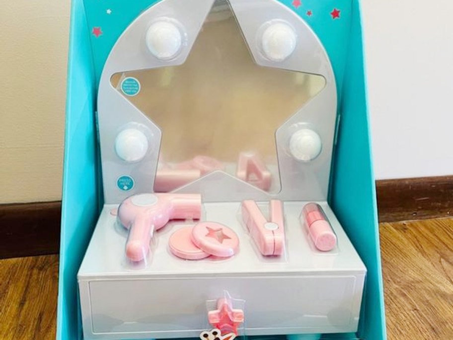 pink and white star playset