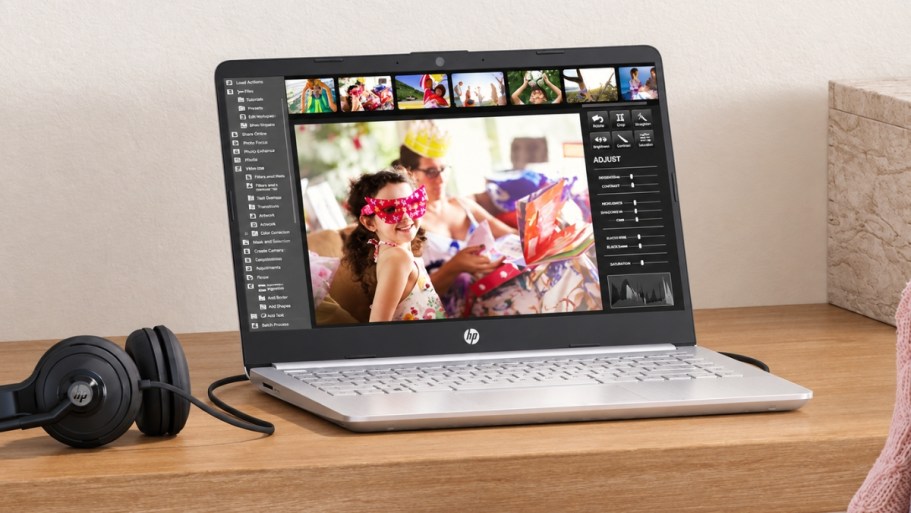 Today Only! HP 14″ Laptop Just $199.99 Shipped (Reg. $300)