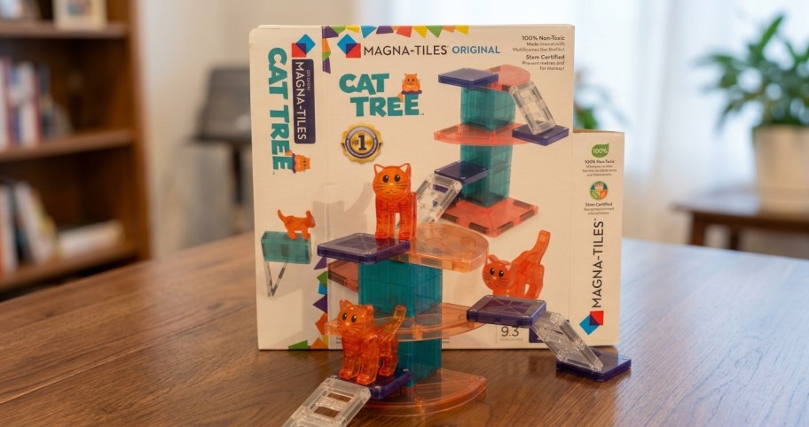magna-tiles-cat set on a table
