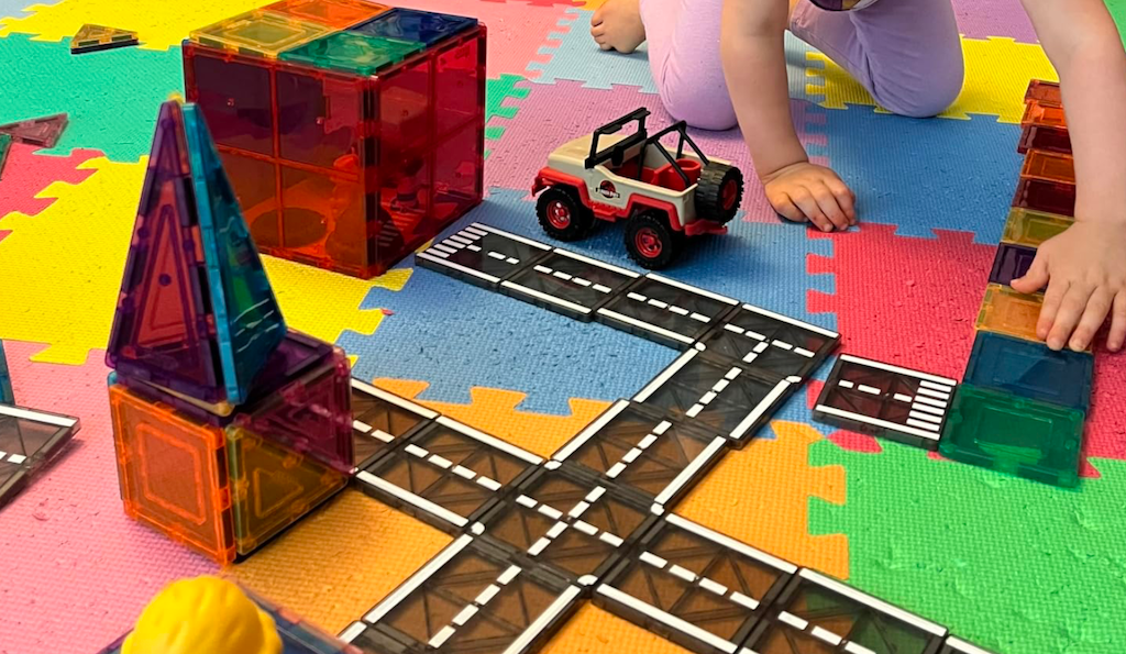 Magnetic tiles advent 