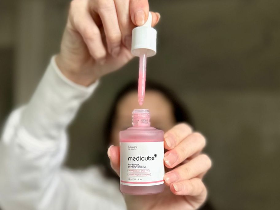 medicube PDRN Pink Peptide Serum&nbsp;