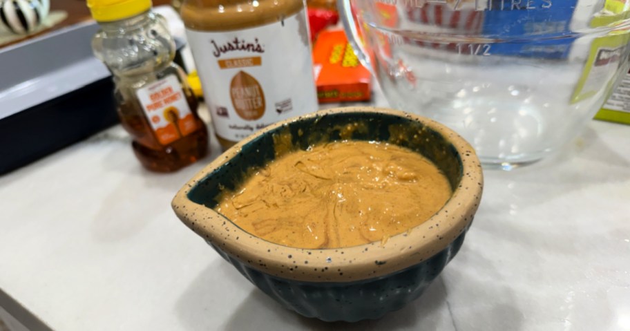 melted peanut butter and honey in a bowl (1)