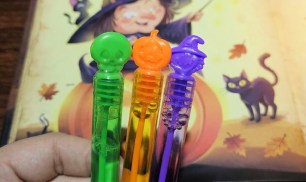 Halloween Mini Bubble Wands 30-Pack Just $4.79 on Amazon