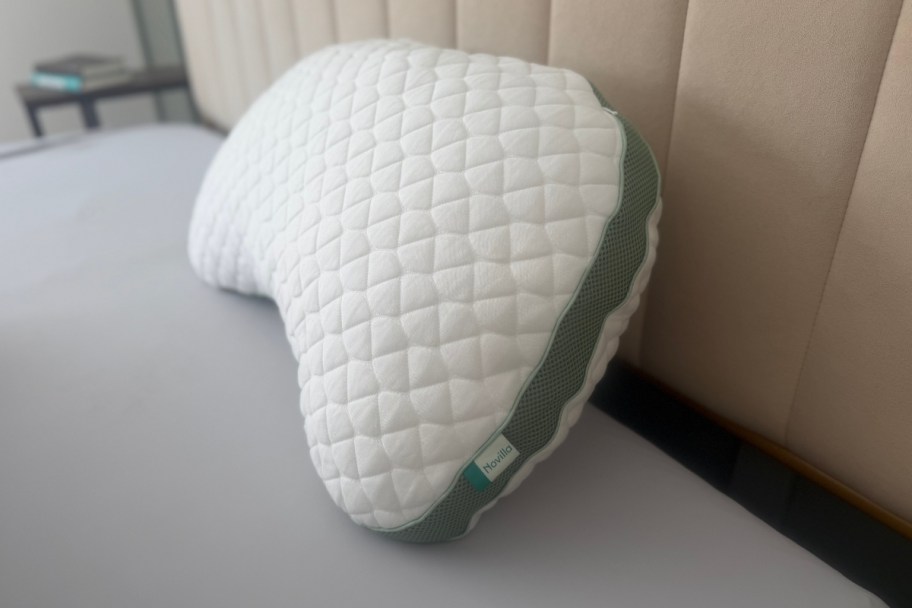 a novilla side sleeper pillow