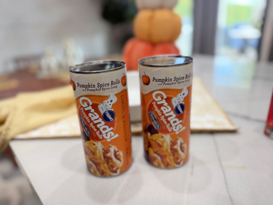 pumpkin spice grands cinnamon roll (1)
