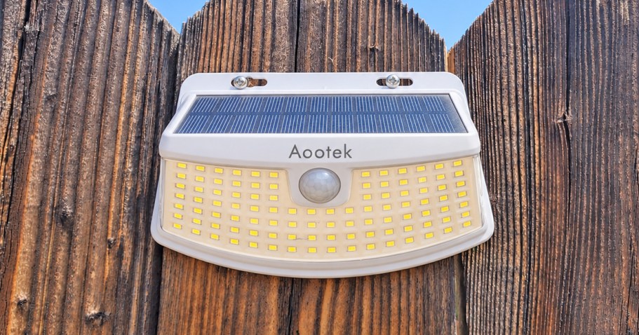 Solar Motion Sensor Lights 2-Pack Only $6.99 on Amazon (Regularly $23)