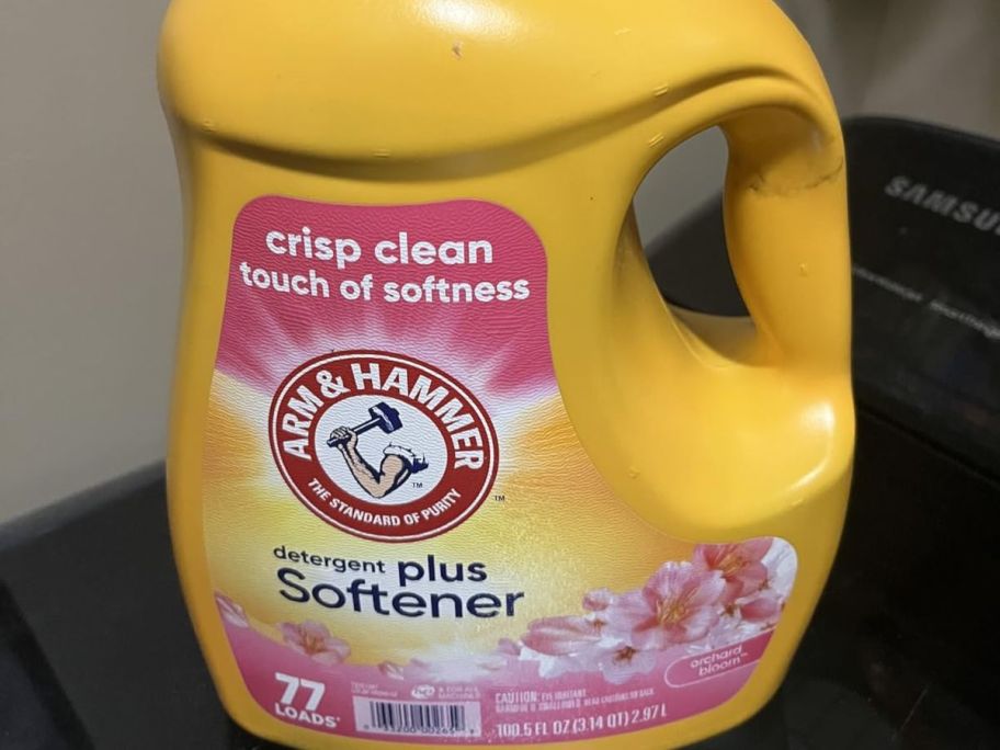 Arm & Hammer softener on top of the washing amchine