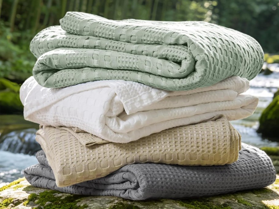 Bedelite Waffle Blanket