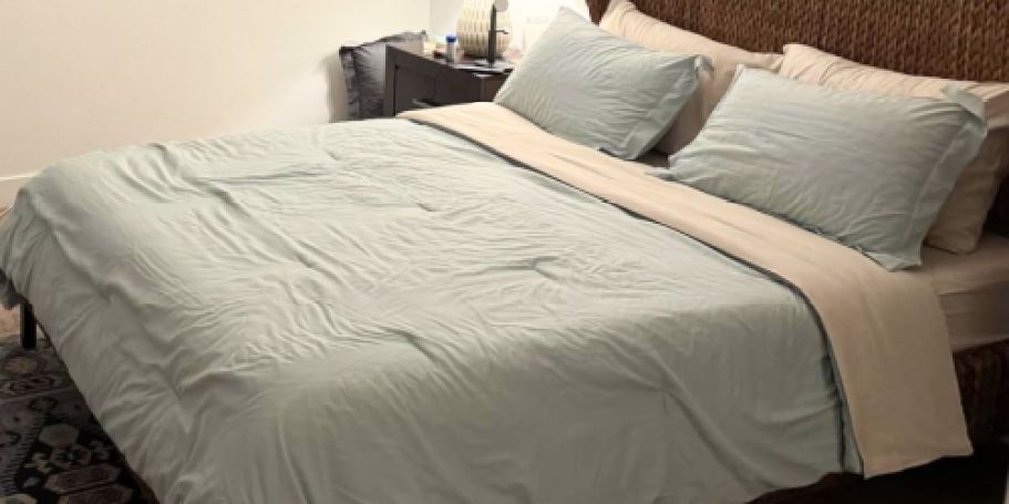 Queen Comforter 7-Piece Set Only $23.99 Shipped on Amazon | Includes Sheets & Pillowcases