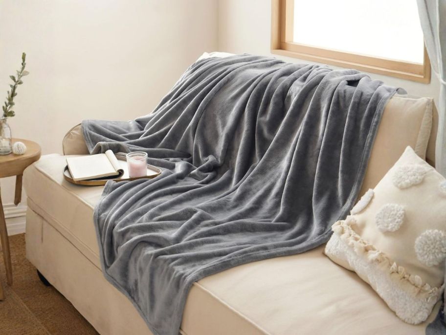 Bedsure Soft Fleece Throw Bed Blanket on couch