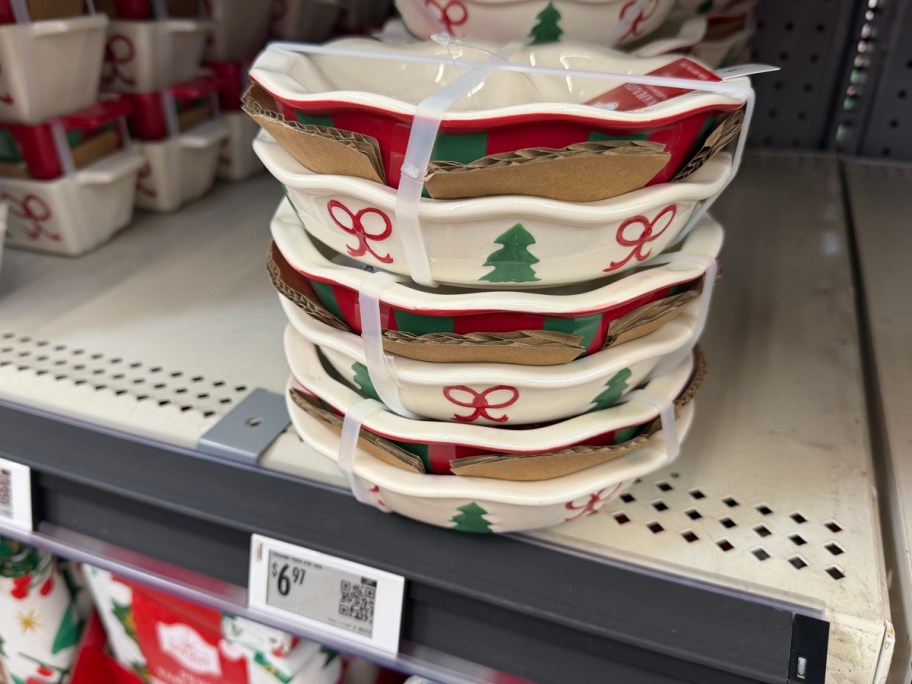 Holiday Time Tree & Bow 2-Piece Ceramic Mini Pie Dish Set