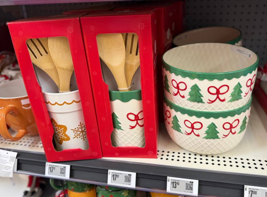 Holiday Time Tree Tool and Crock and Mixing Bowl