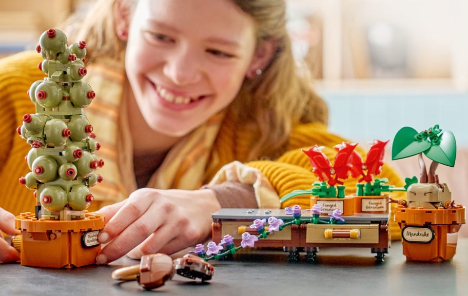 LEGO Harry Potter Hogwarts Herbology Plants