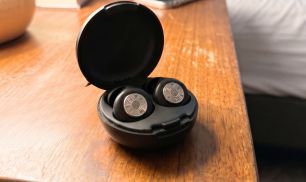 Reusable Ear Plugs w/ Case Only $7.99 on Amazon (Perfect for Sleeping & Studying)