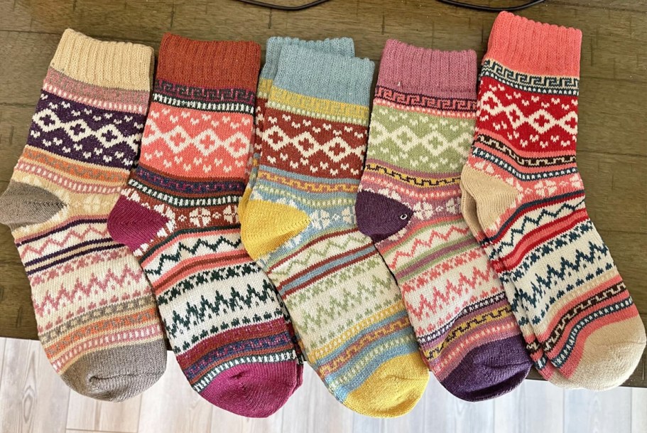 Women’s Wool-Blend Socks 5-Pack Only $4.99 on Amazon