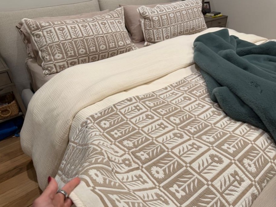 Quince Organic Cotton Floral Coverlet Set