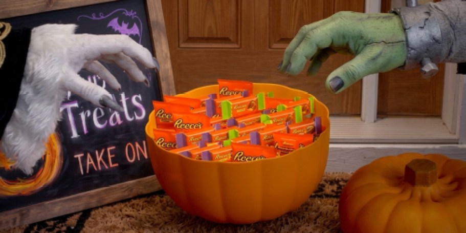GO! Reese’s Pumpkin Bowl w/ 110 Halloween Treats Available Now! (May Sell Out)