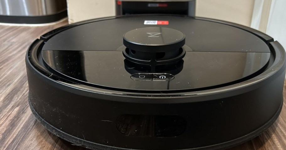 Up to $400 Off Roborock Vacuum Mops on Amazon + Free Shipping